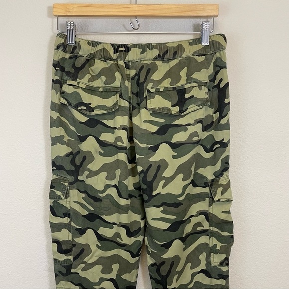 Pam & Gela Green Camouflage Print Cargo Cropped Military Pull On Pants Size S - Picture 10 of 13